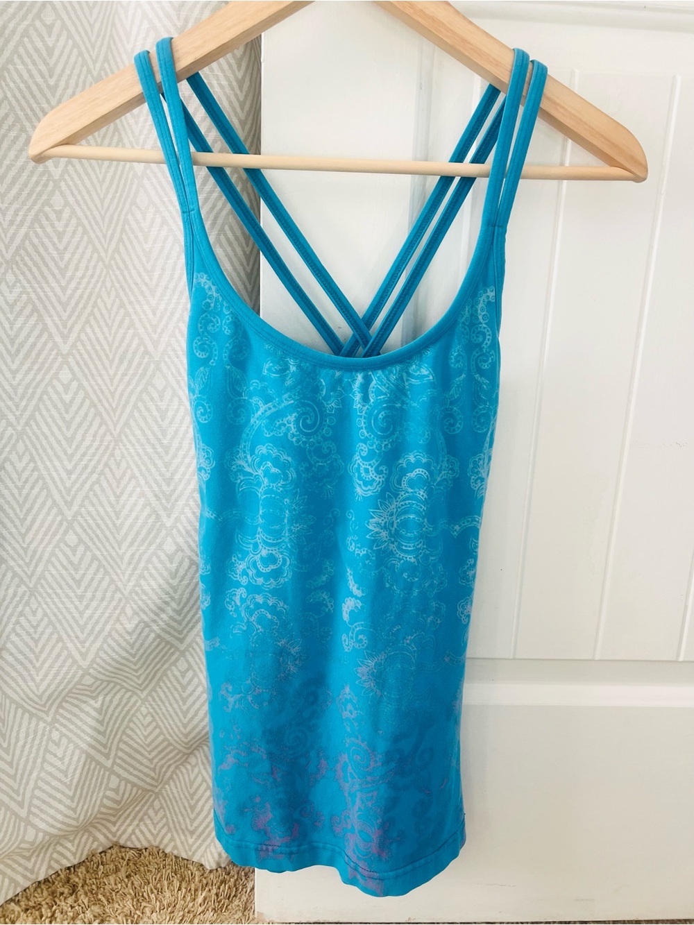 Green Apple Turquoise Blue Strappy Yoga Running Tank Top Medium